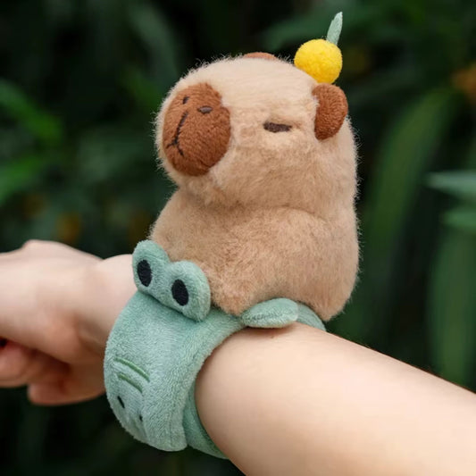 Peluche Pulsera Capibara Cocodrilo – 25cm