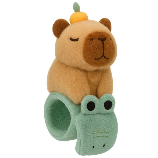 Peluche pulsera capibara cocodrilo